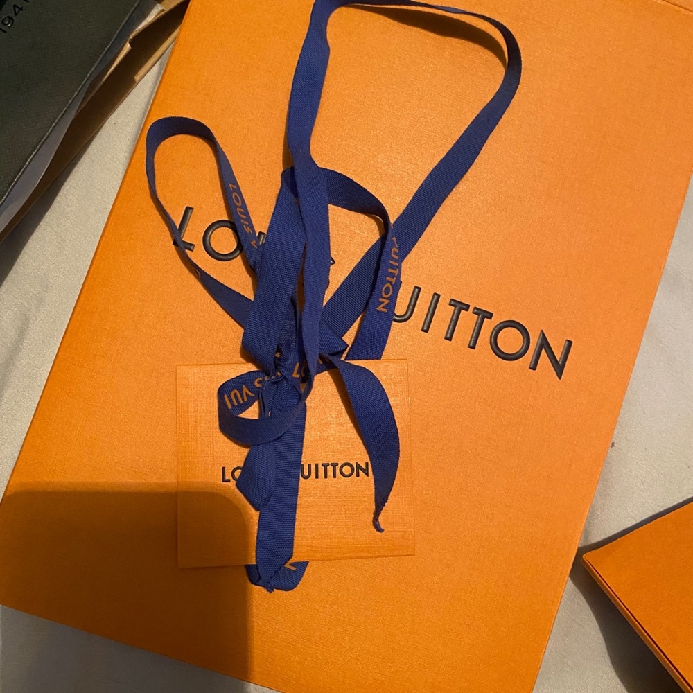 Designer Gift Wrapping🎁